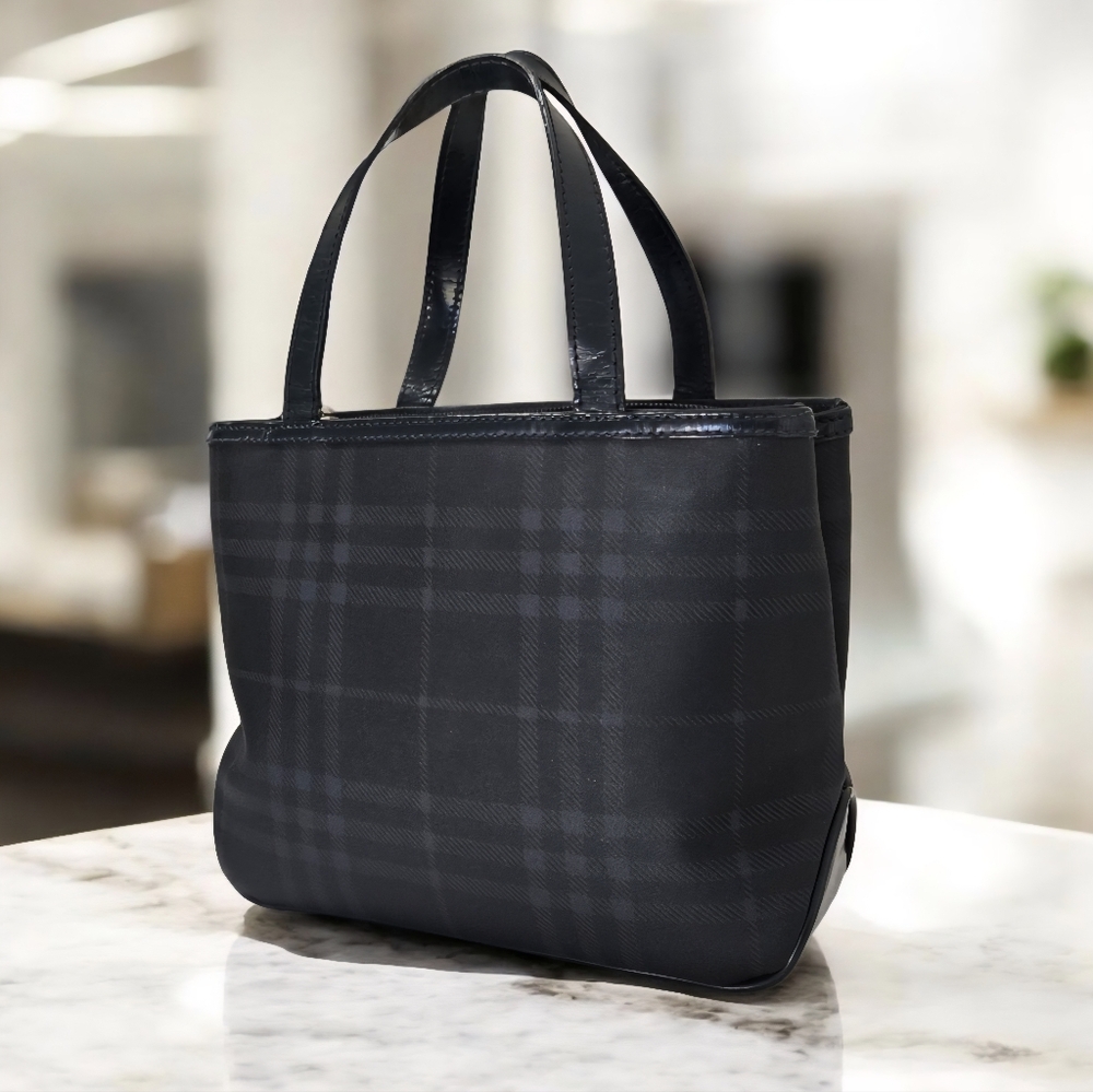 ⛔️SOLD⛔️Burberry Nova Check Canvas Leather Handbag (Navy) With COA - Picture 3 of 12